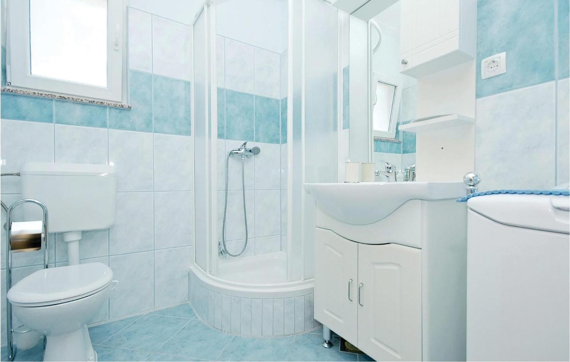 Cozy Apartment In Posedarje With House Sea View Cameră foto