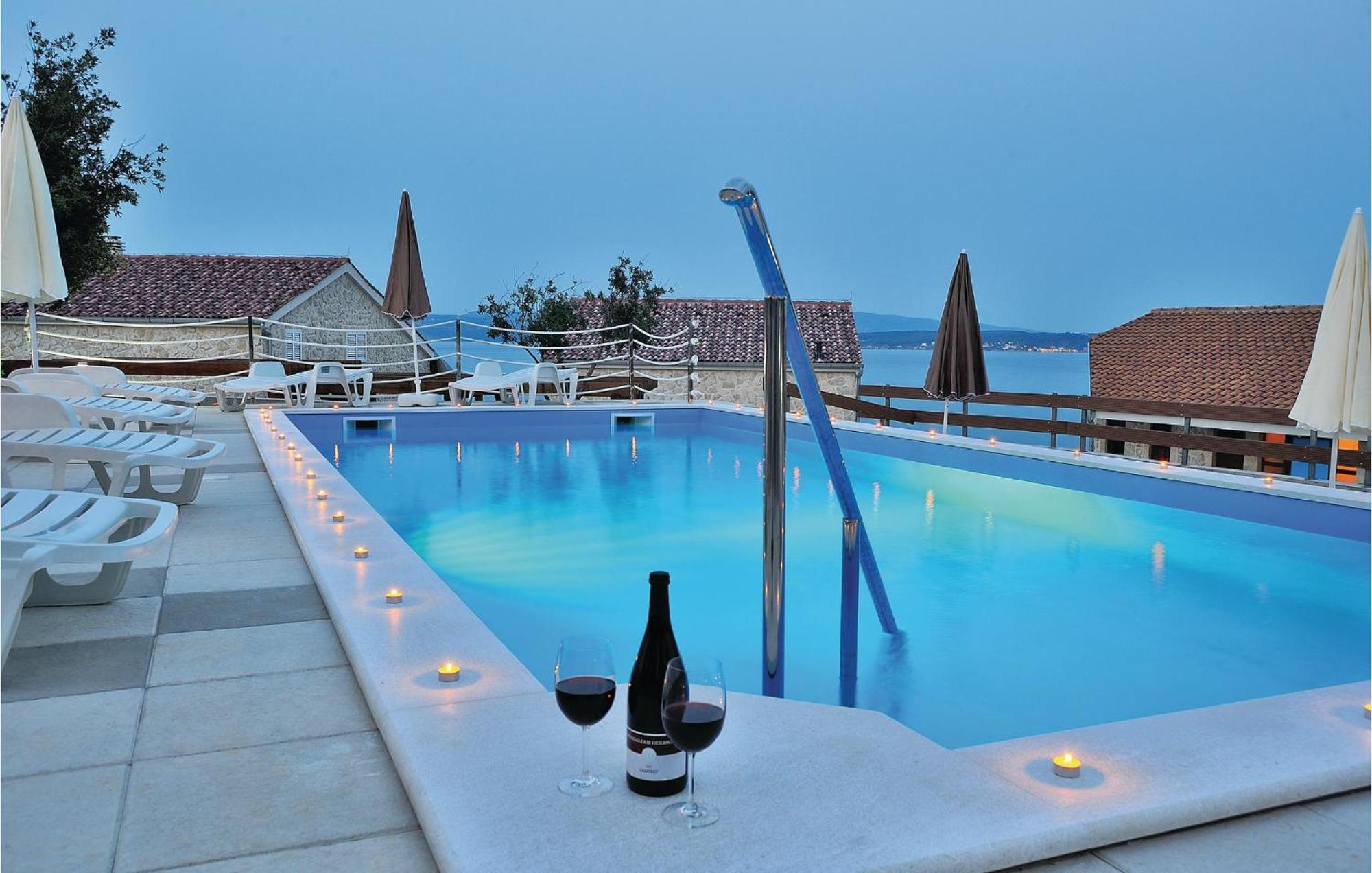 Cozy Apartment In Posedarje With House Sea View Exterior foto
